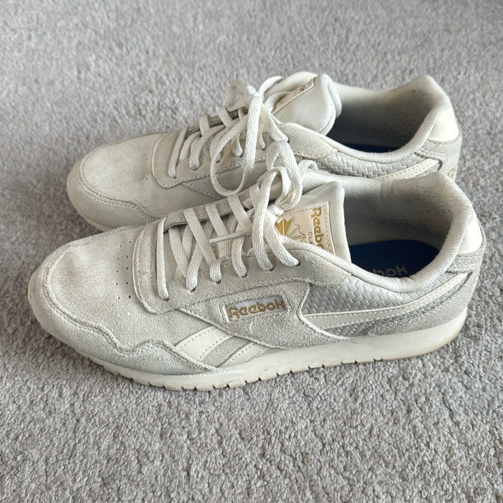 Reebok Classic Sneaker - Women's beige white